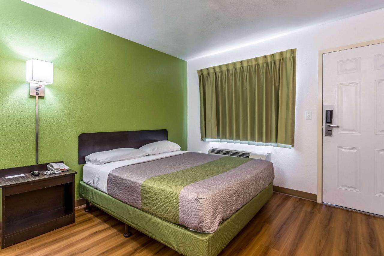 Hotel 6-el Paso, Tx - East Loma Terrace