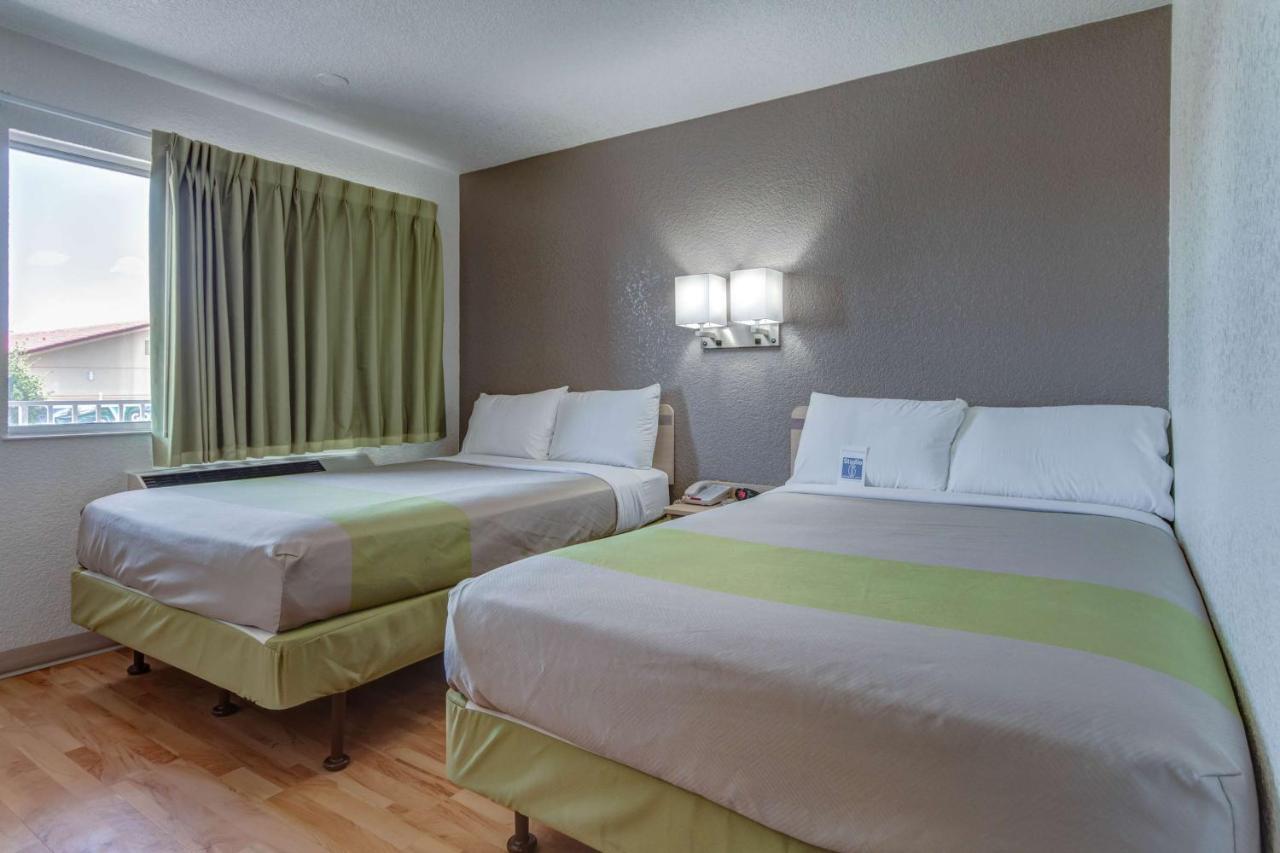 6-el Paso, Tx - East Hotel